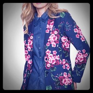 Eloquii Blue Floral Crepe Blazer
